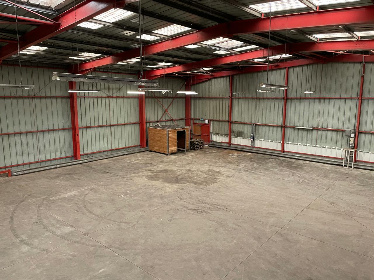 Local d'activité Bertrange 1275m² Vente local d'activité Bertrange Moselle OVACT2530796 0